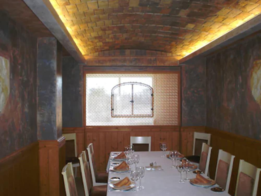 אנטקרה Hotel Lozano מראה חיצוני תמונה