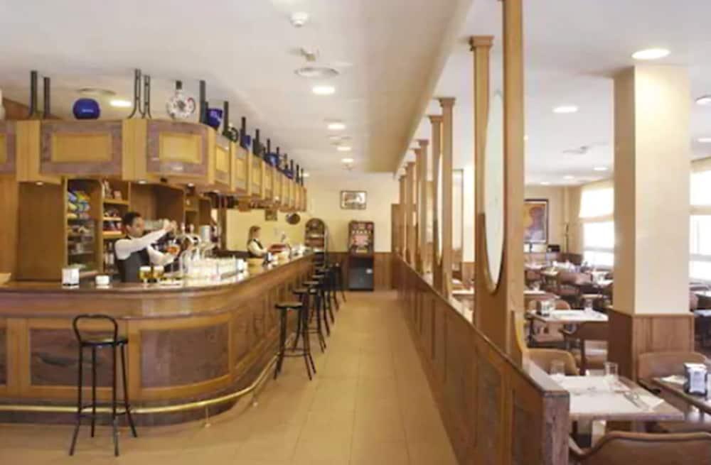 אנטקרה Hotel Lozano מראה חיצוני תמונה