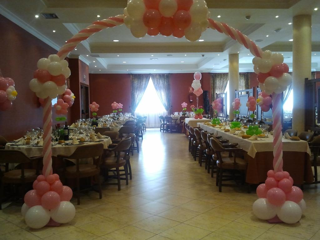 אנטקרה Hotel Lozano מראה חיצוני תמונה